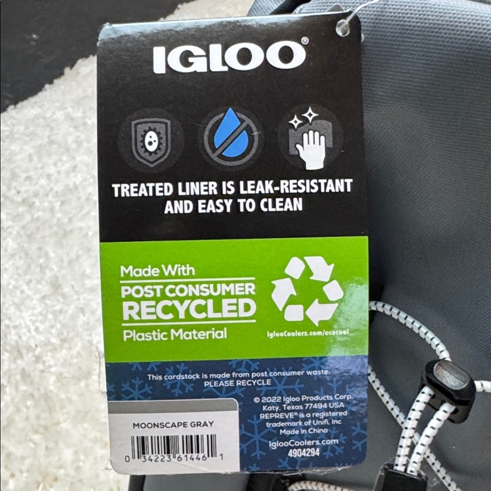 Igloo Silver and Black Backpack Cooler - Picture 2 of 7